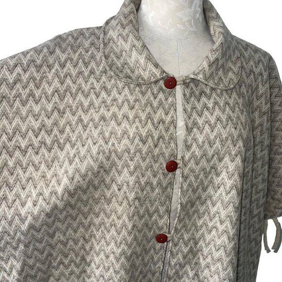 Artilana Vintage Womens Poncho One Size Tan Button Down Fringe Cape Zig Zag - Picture 4 of 8